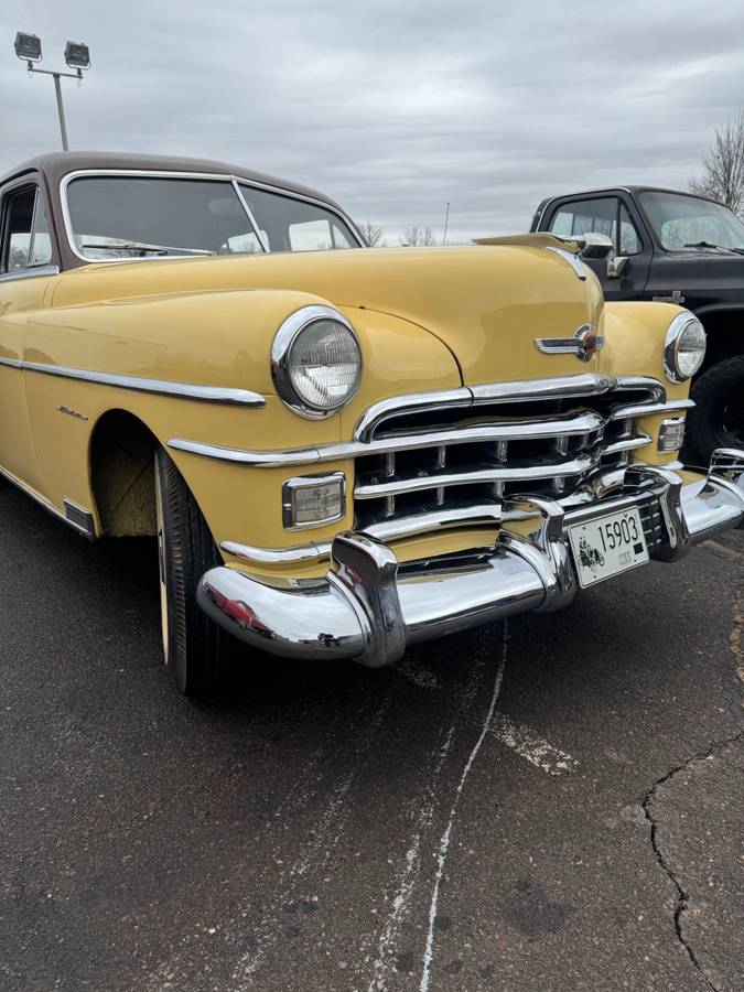 Chrysler-Windsor-1950-yellow-157715-9