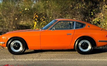 Datsun-240z-1972-102850-11