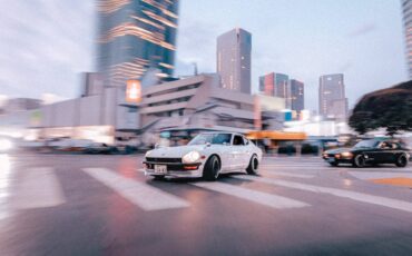 Datsun-280z-1976-white-64374-10