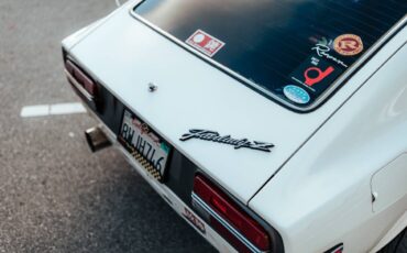 Datsun-280z-1976-white-64374-8