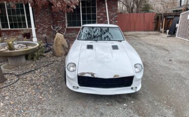 Datsun-280z-1977-white-167857-5