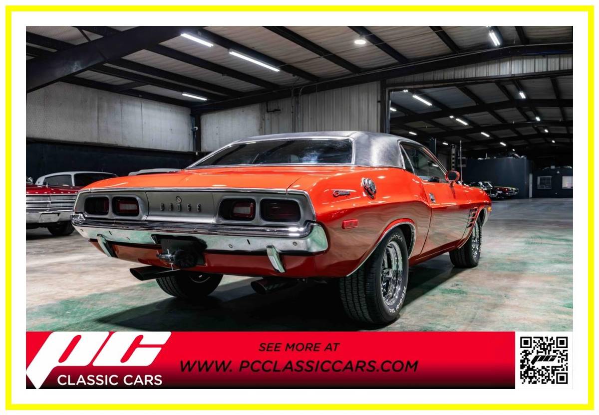 Dodge-Challenger-1972-red-45322-1