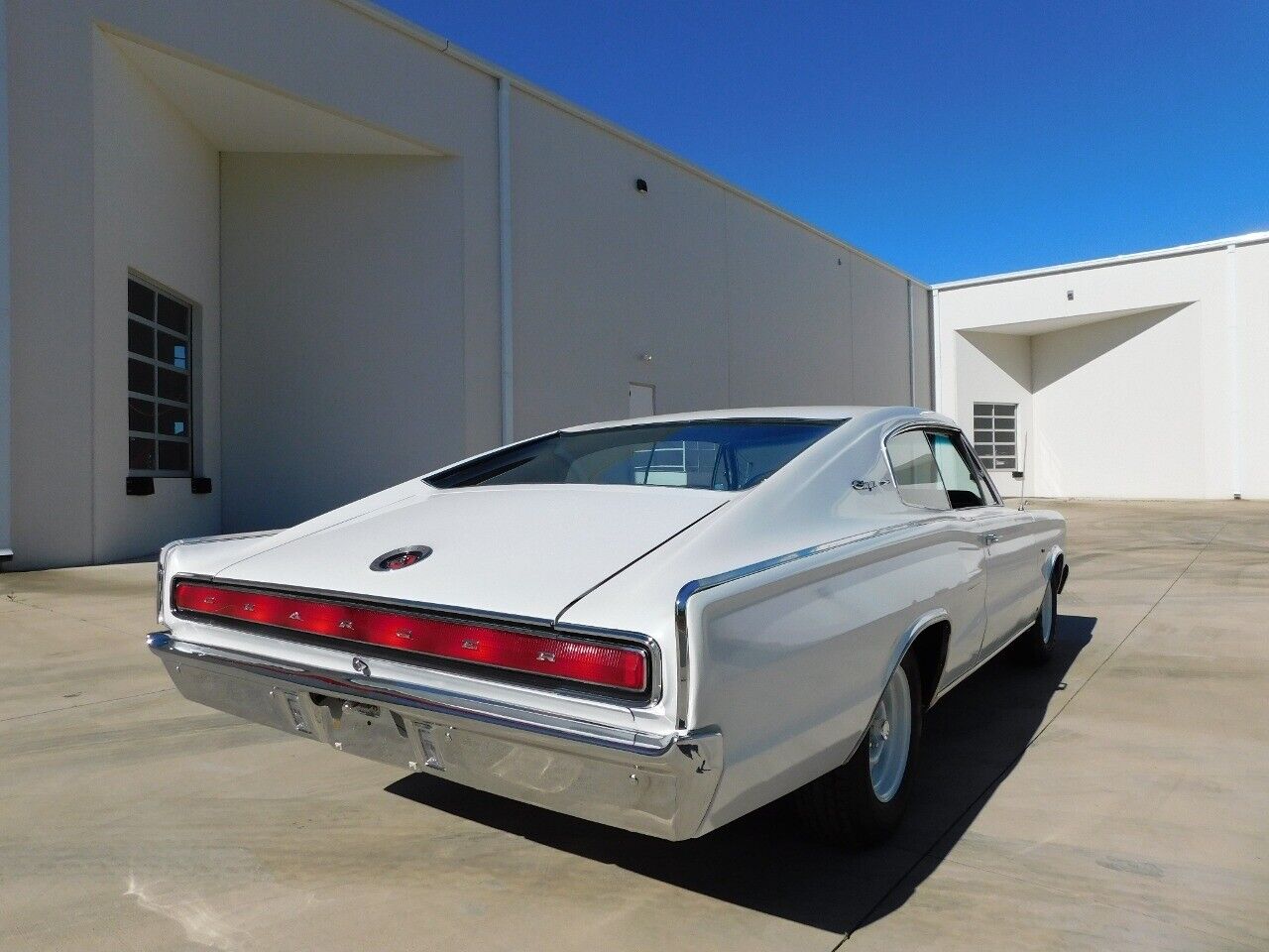 Dodge-Charger-1966-White-Black-60473-10