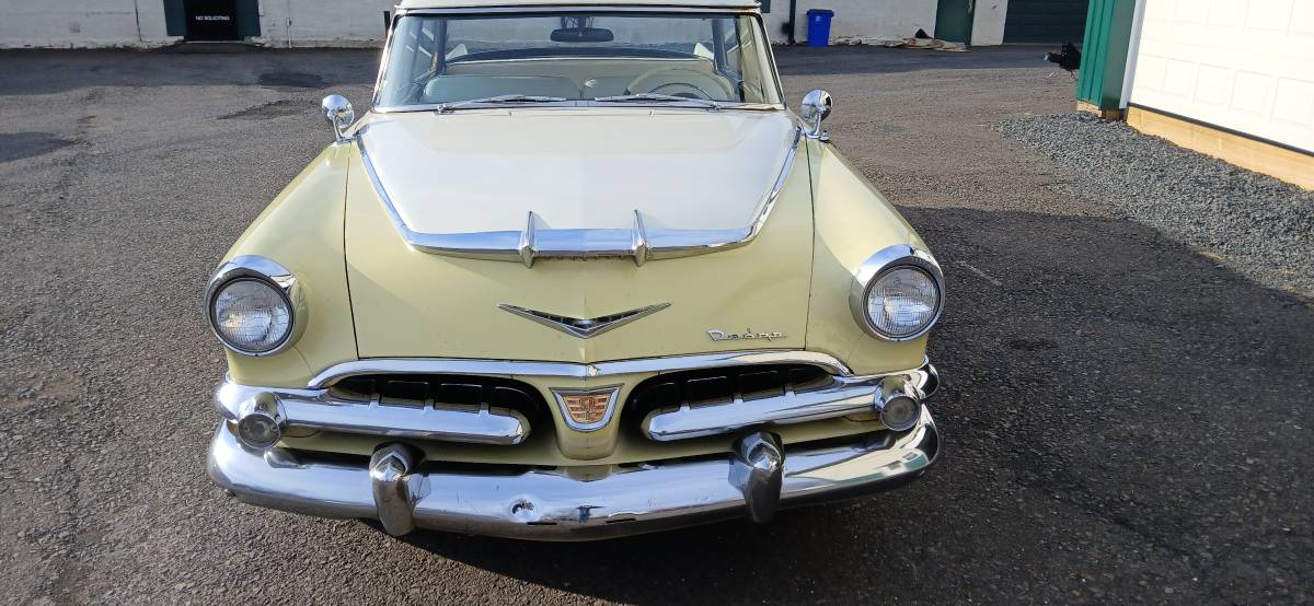 Dodge-Coronet-1956-yellow-52304-1