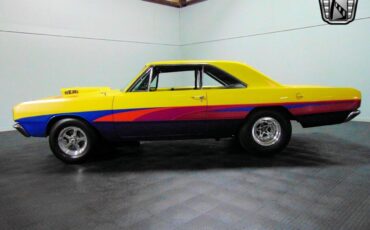 Dodge-Dart-1968-Yellow-Black-686-4