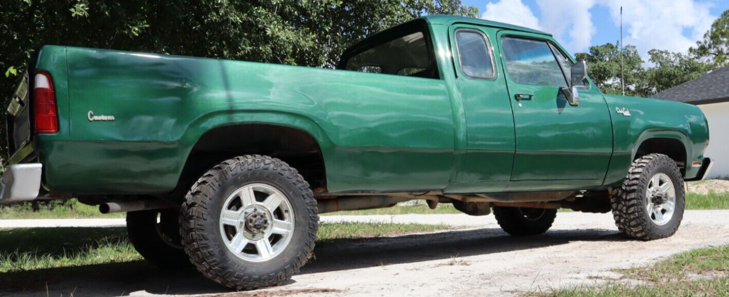 Dodge-Other-Pickups-1974-Green-146473-1