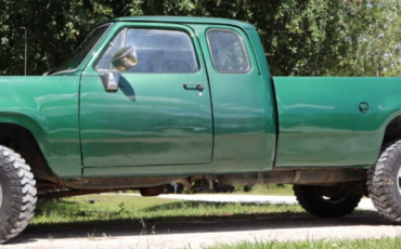 Dodge-Other-Pickups-1974-Green-146473-10