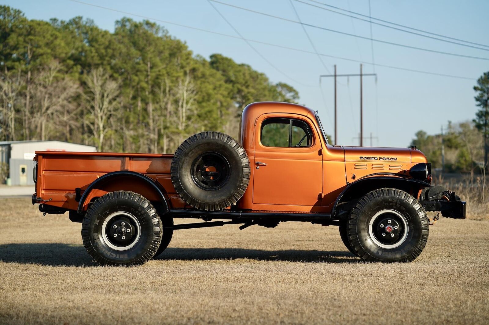 Dodge-Power-Wagon-Pickup-1968-Orange-Tan-167-1