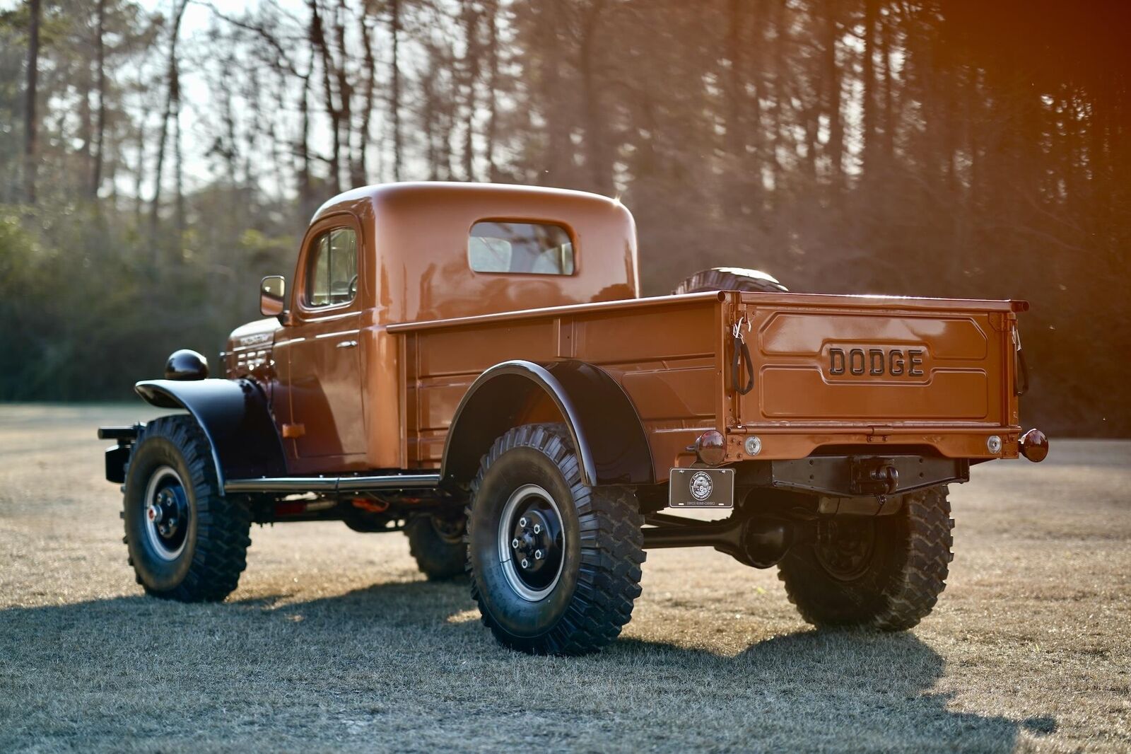 Dodge-Power-Wagon-Pickup-1968-Orange-Tan-167-10