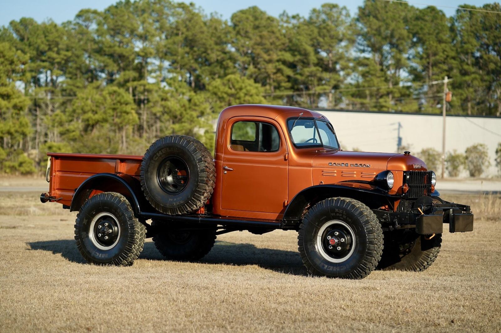 Dodge-Power-Wagon-Pickup-1968-Orange-Tan-167-11