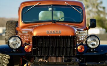 Dodge-Power-Wagon-Pickup-1968-Orange-Tan-167-15