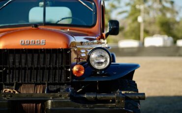 Dodge-Power-Wagon-Pickup-1968-Orange-Tan-167-16