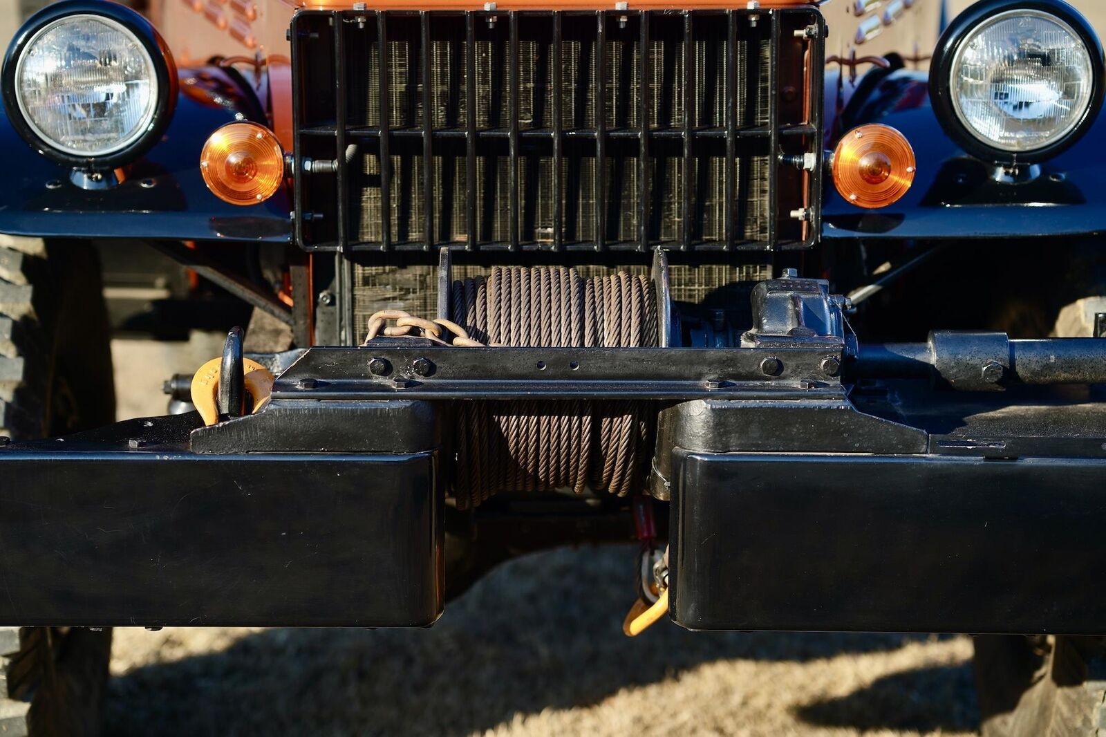 Dodge-Power-Wagon-Pickup-1968-Orange-Tan-167-17