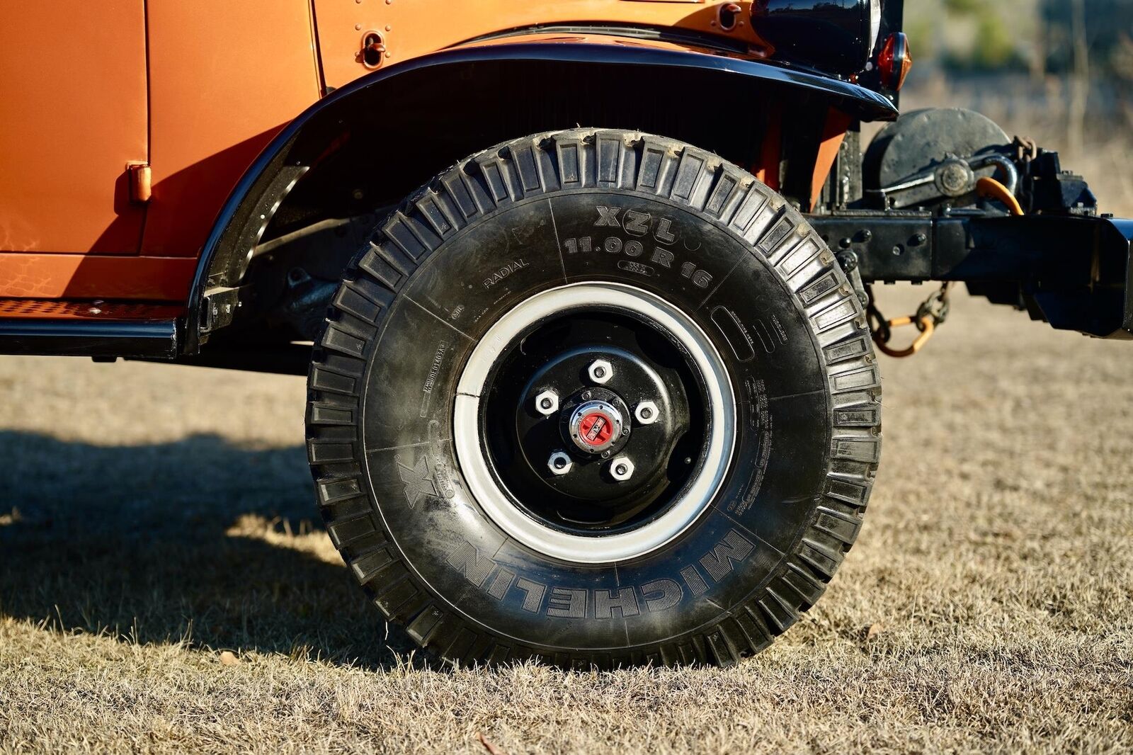 Dodge-Power-Wagon-Pickup-1968-Orange-Tan-167-19