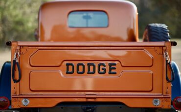 Dodge-Power-Wagon-Pickup-1968-Orange-Tan-167-24