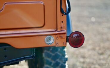 Dodge-Power-Wagon-Pickup-1968-Orange-Tan-167-25