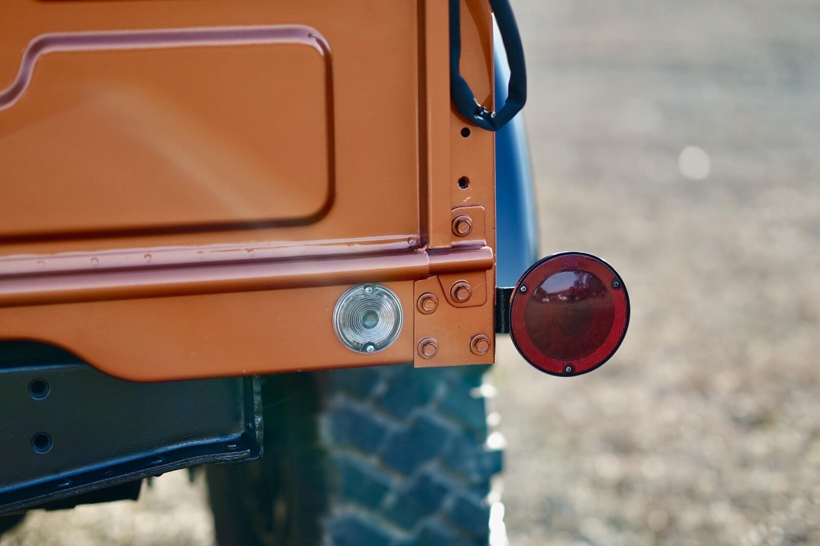 Dodge-Power-Wagon-Pickup-1968-Orange-Tan-167-25