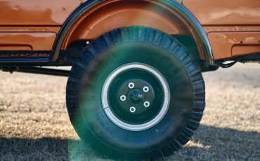 Dodge-Power-Wagon-Pickup-1968-Orange-Tan-167-28