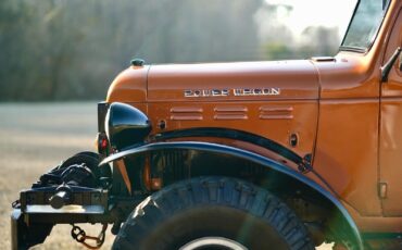 Dodge-Power-Wagon-Pickup-1968-Orange-Tan-167-31