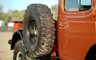 Dodge-Power-Wagon-Pickup-1968-Orange-Tan-167-35