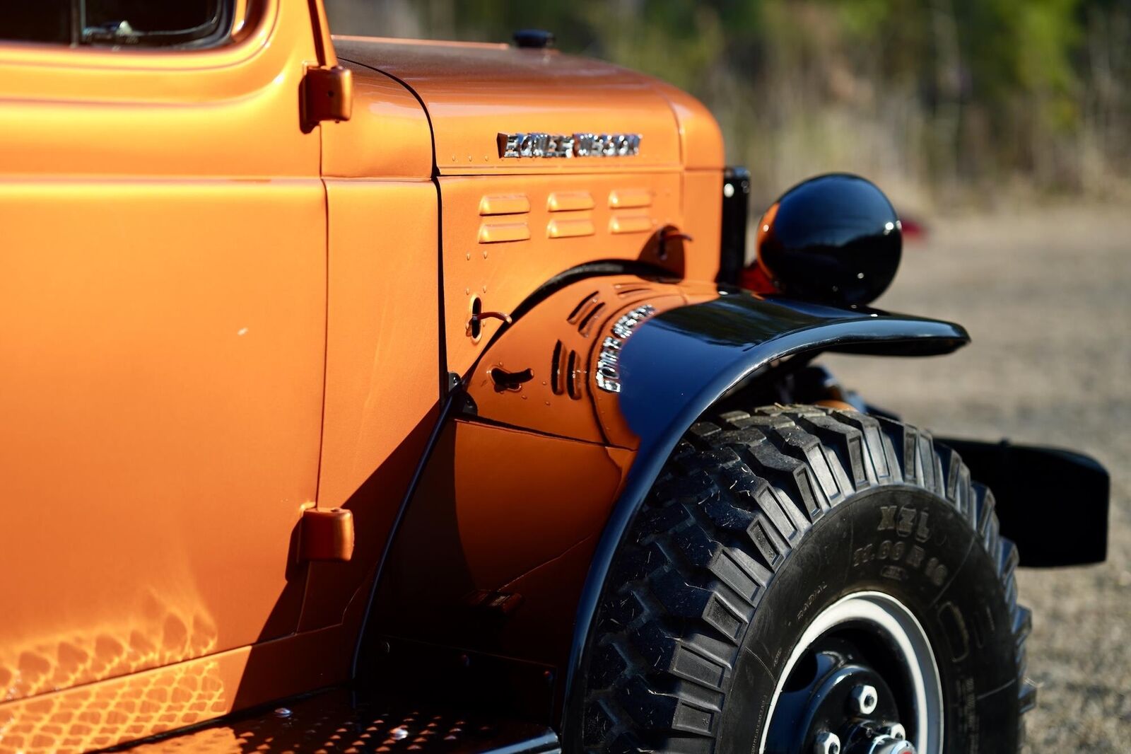 Dodge-Power-Wagon-Pickup-1968-Orange-Tan-167-37