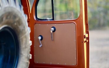 Dodge-Power-Wagon-Pickup-1968-Orange-Tan-167-8