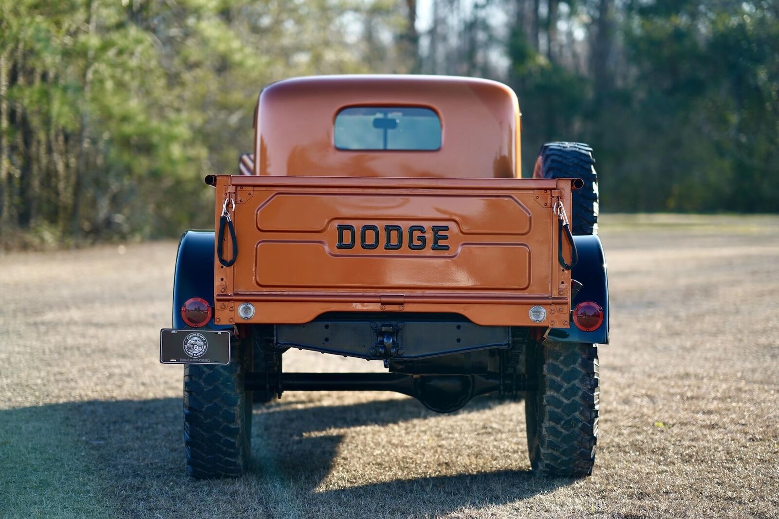 Dodge-Power-Wagon-Pickup-1968-Orange-Tan-167-9