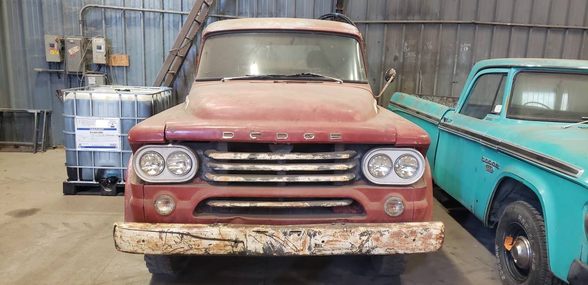 Dodge-Power-wagon-1958-160932-1