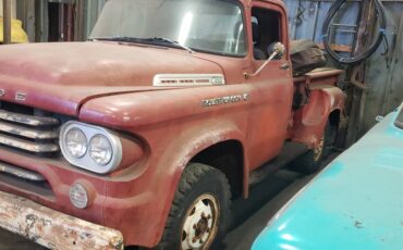 Dodge-Power-wagon-1958-160932-2