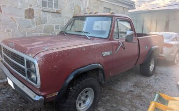 Dodge-Power-wagon-1980-77248