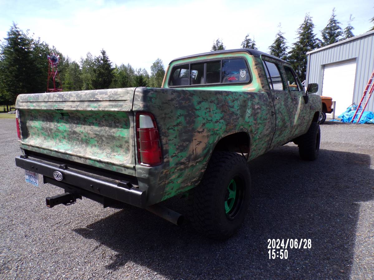 Dodge-Power-wagon-diesel-1979-green-136794-5