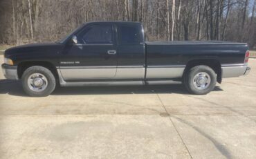 Dodge-Ram-2500-1995-black-186683-2