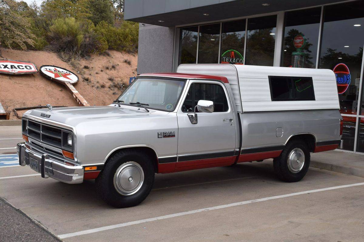 Dodge-Ram-350-diesel-1989-silver-275788