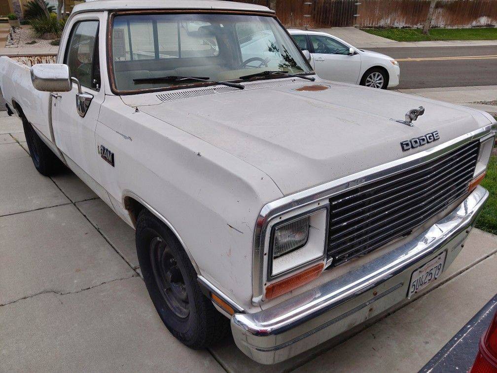 Dodge-Ram-d250-diesel-1989-white-57228-2