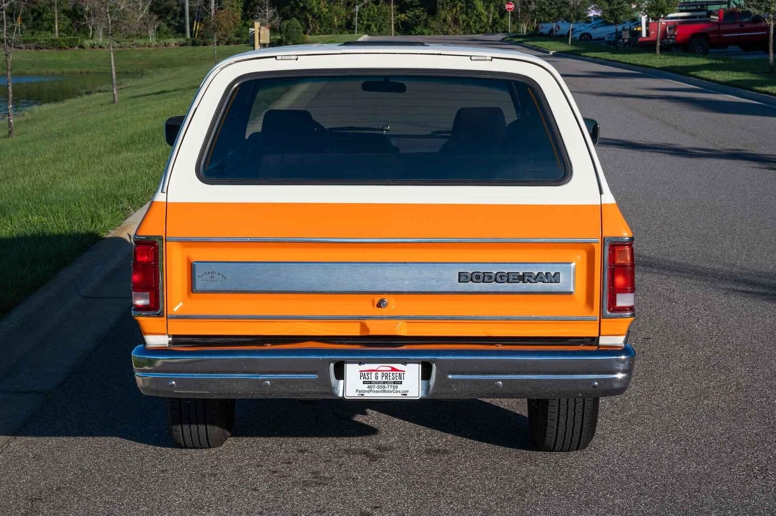 Dodge-Ramcharger-1990-Orange-Gray-159320-4