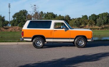 Dodge-Ramcharger-1990-Orange-Gray-159320-6