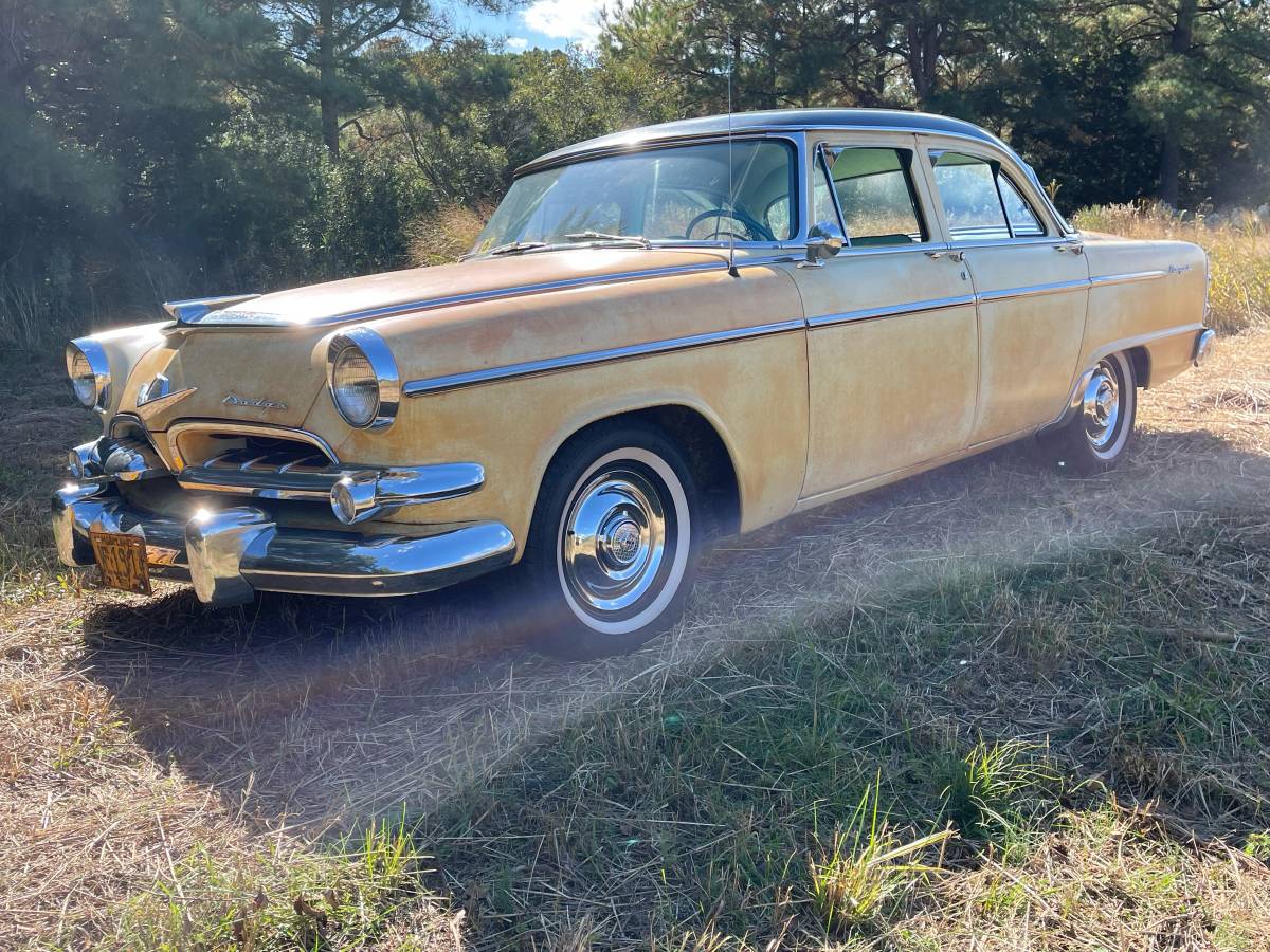 Dodge-Royal-1955-yellow-130357-7