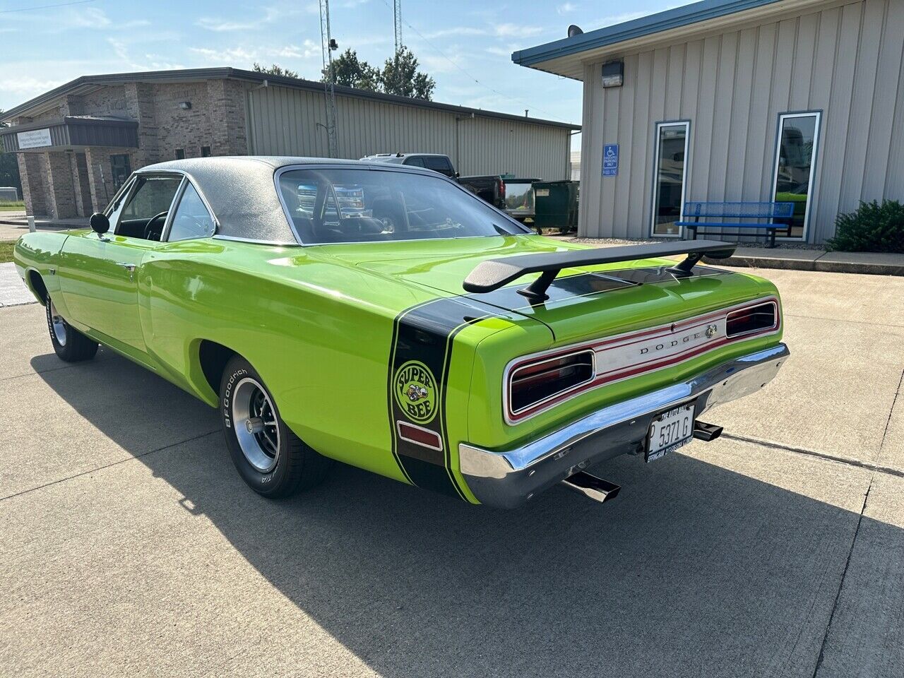 Dodge-Super-Bee-1970-GREE-59517-15