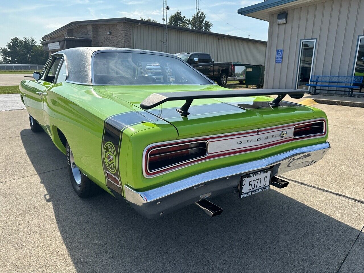 Dodge-Super-Bee-1970-GREE-59517-17