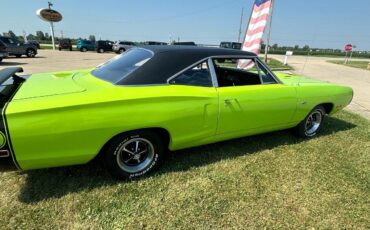 Dodge-Super-Bee-1970-GREE-59517-9