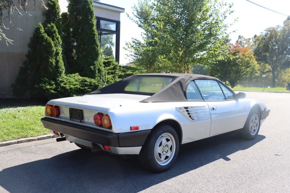 Ferrari-Mondial-1985-Silver-Black-0-4