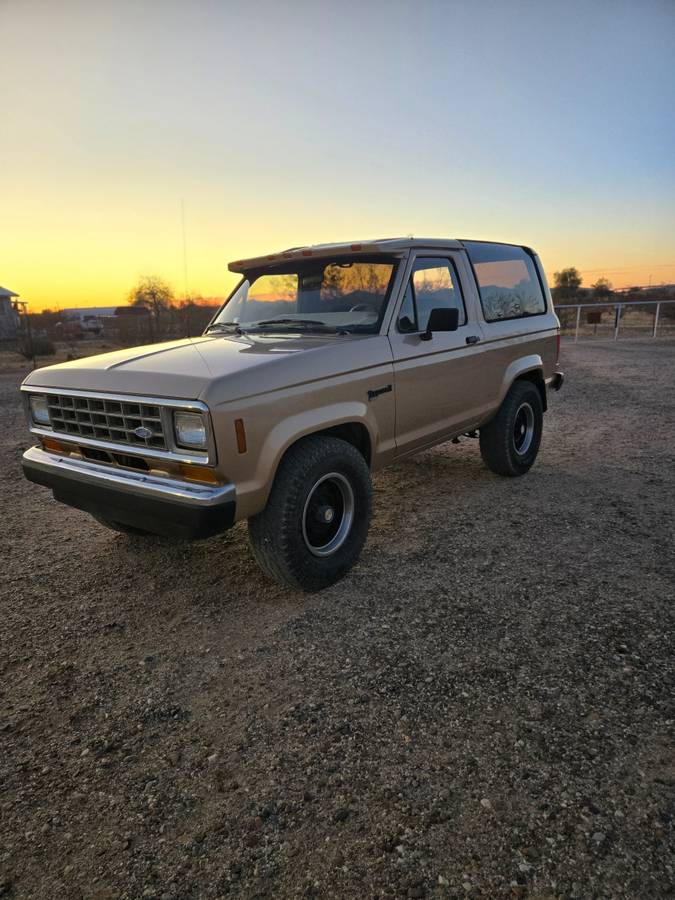 Ford-Bronco-ii-1988-custom-229770-1