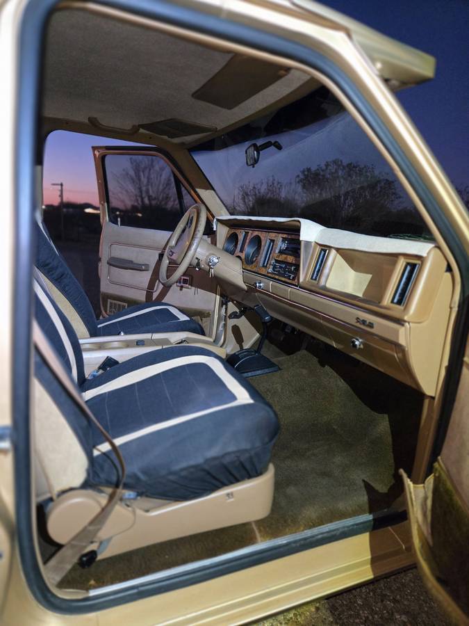 Ford-Bronco-ii-1988-custom-229770-5