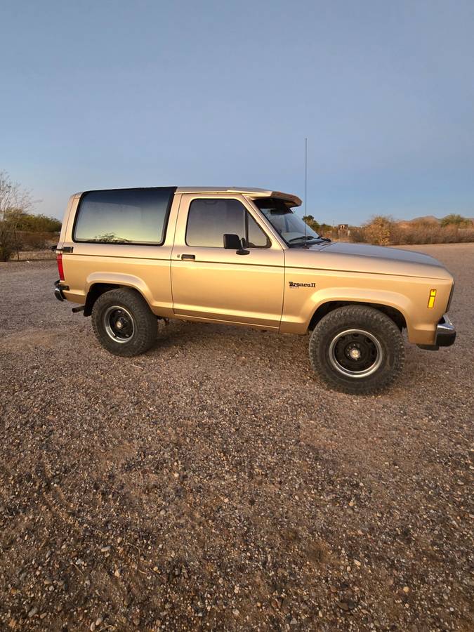 Ford-Bronco-ii-1988-custom-229770