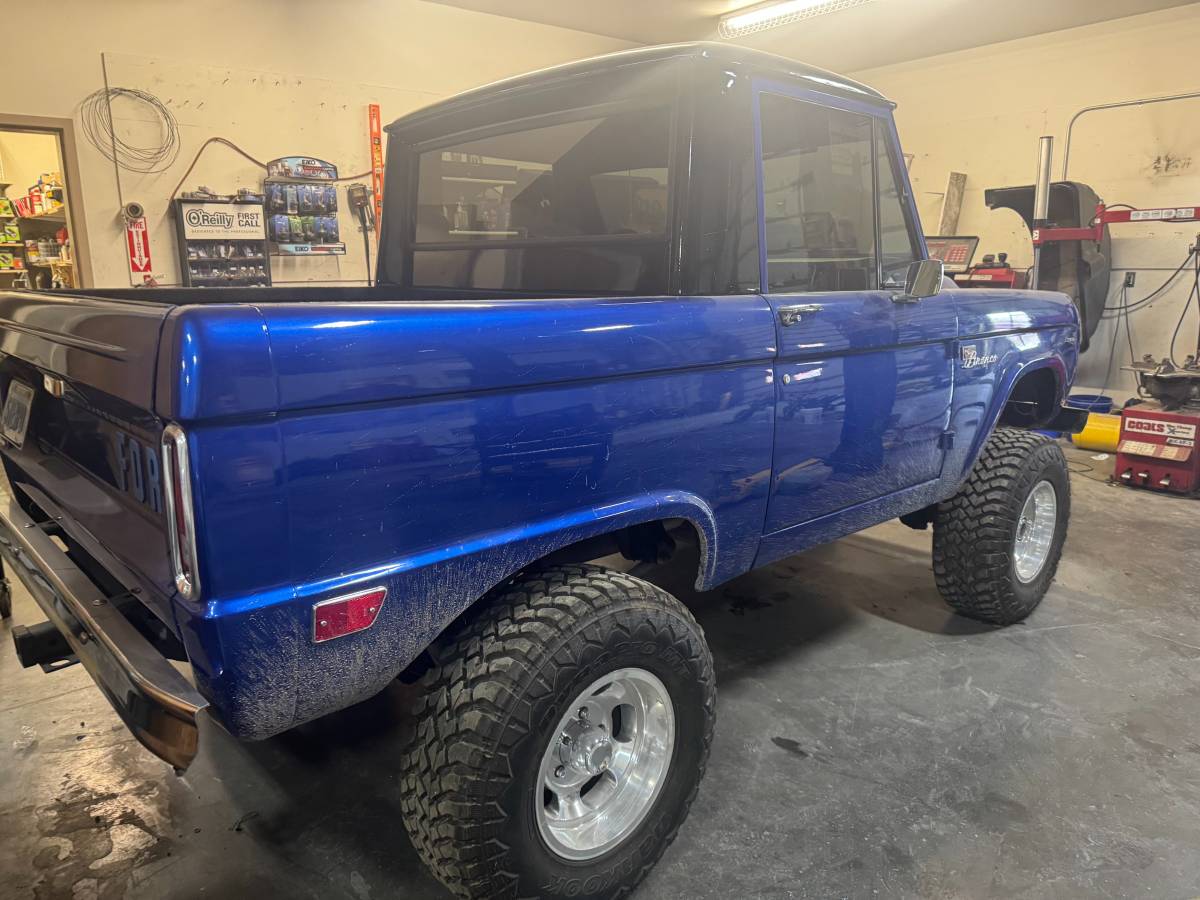 Ford-Bronco-sport-1968-blue-93701-3