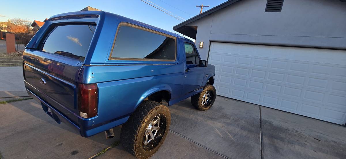 Ford-Bronco-xlt-1988-blue-136794-6