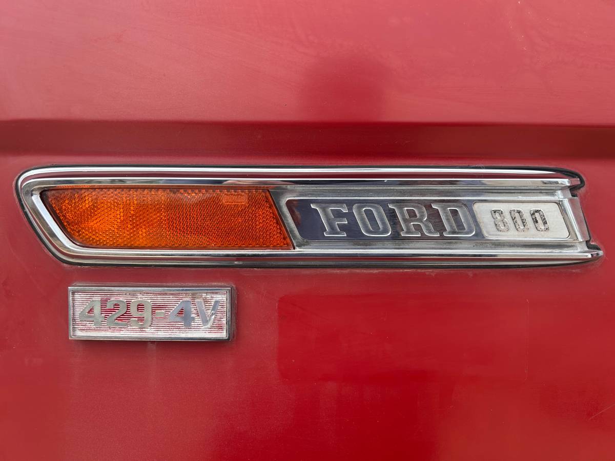 Ford-C800-1984-red-51499