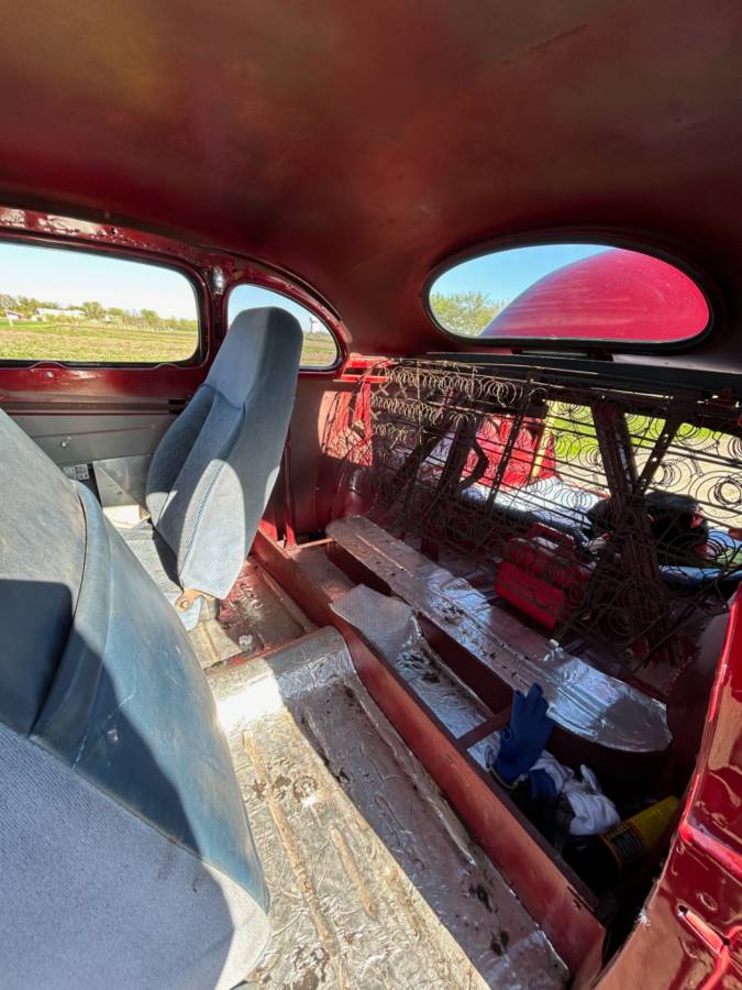 Ford-Coupe-1947-red-8047-4