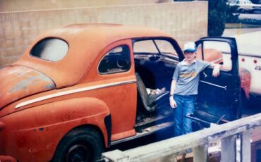 Ford-Coupe-1947-red-8047-8