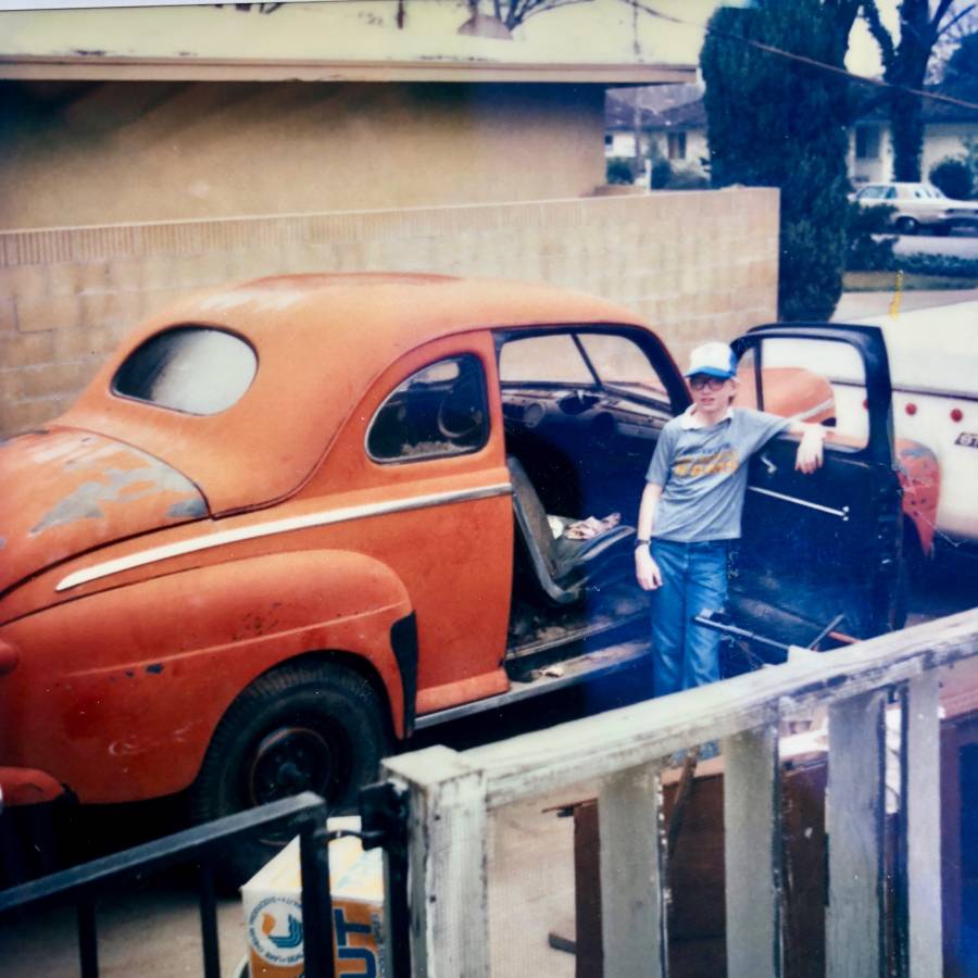 Ford-Coupe-1947-red-8047-8